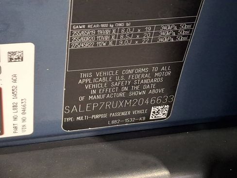 Used 2021 Land Rover Defender 110 SE image 26