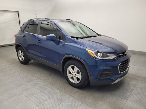 Used 2020 Chevrolet Trax LT image 11