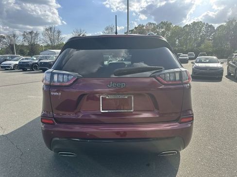 Used 2019 Jeep Cherokee High Altitude FWD image 4