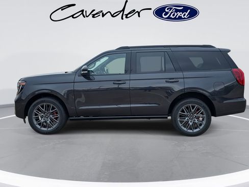 New 2025 Ford Expedition Platinum w/ Stealth Performance Package image 15