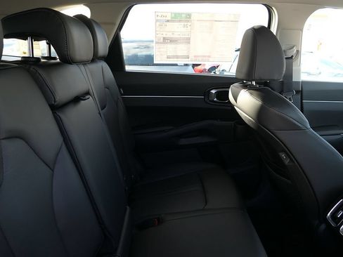 New 2026 Kia Sorento S FWD image 34