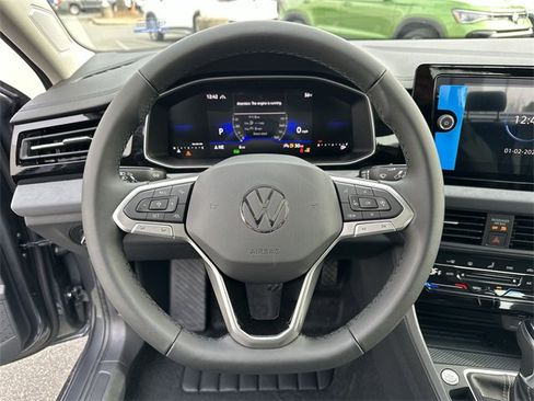 New 2026 Volkswagen Jetta SE image 17