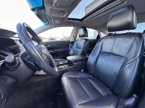 Used 2016 Toyota Avalon Touring FWD image 10