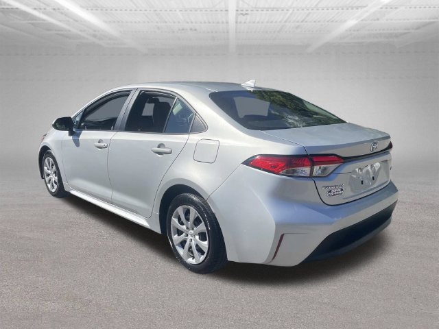 Used 2025 Toyota Corolla LE FWD image 10