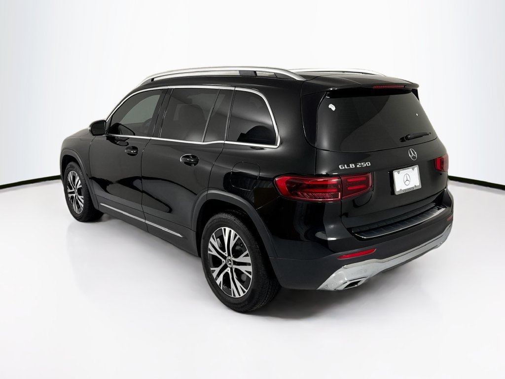 Used 2026 Mercedes-Benz GLB 250 image 7