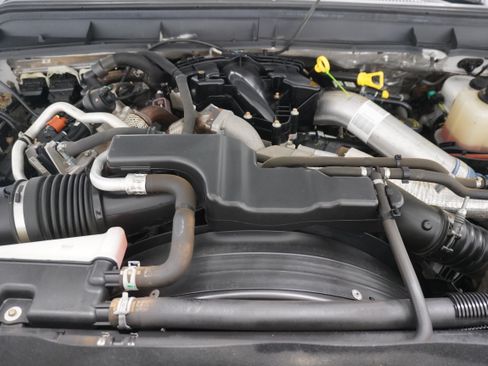 Used 2016 Ford F350 Lariat w/ Lariat Interior Package AWD/4WD image 28