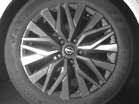 Used 2025 Nissan Altima 2.5 SV image 15