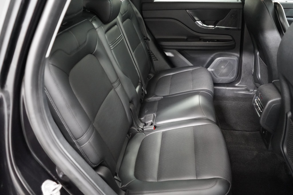 Used 2020 Lincoln Corsair AWD image 17