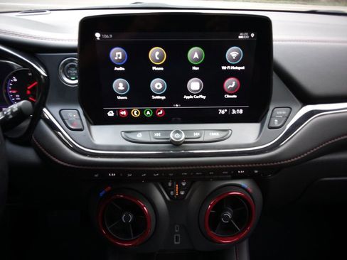 Used 2025 Chevrolet Blazer RS image 19