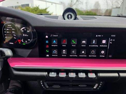 Used 2024 Porsche 911 Carrera GTS w/ Premium Package image 25