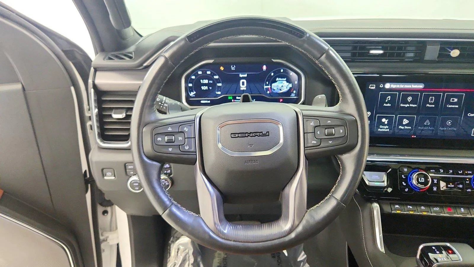 Used 2023 GMC Sierra 1500 Denali Ultimate AWD/4WD image 31