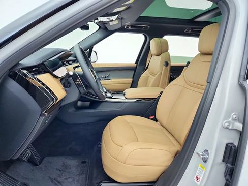 New 2026 Land Rover Range Rover Sport SE image 17