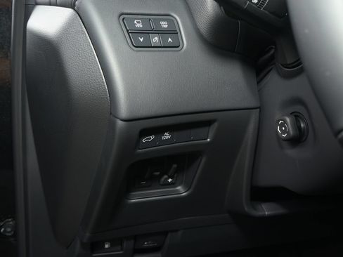 Used 2026 Lexus LX 700h Luxury AWD/4WD image 32