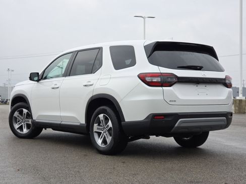 Used 2025 Honda Pilot EX-L image 15