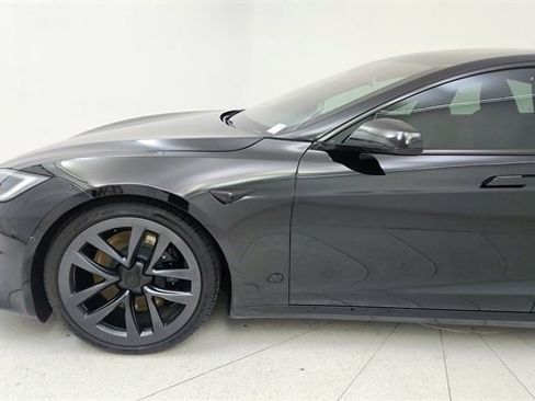 Used 2023 Tesla Model S Standard Range image 9