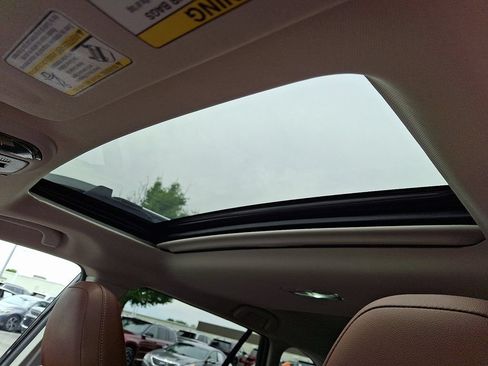Used 2022 Subaru Outback Touring XT AWD/4WD image 15
