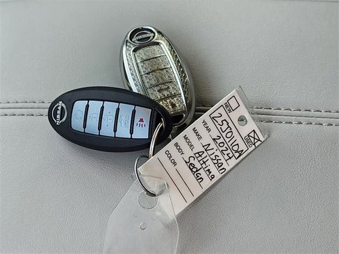 Used 2024 Nissan Altima 2.5 SL image 32