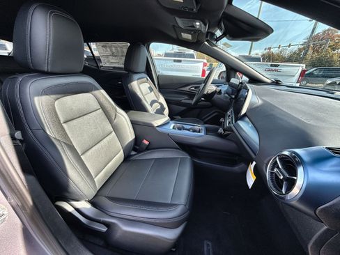 New 2026 Chevrolet Equinox EV LT image 26