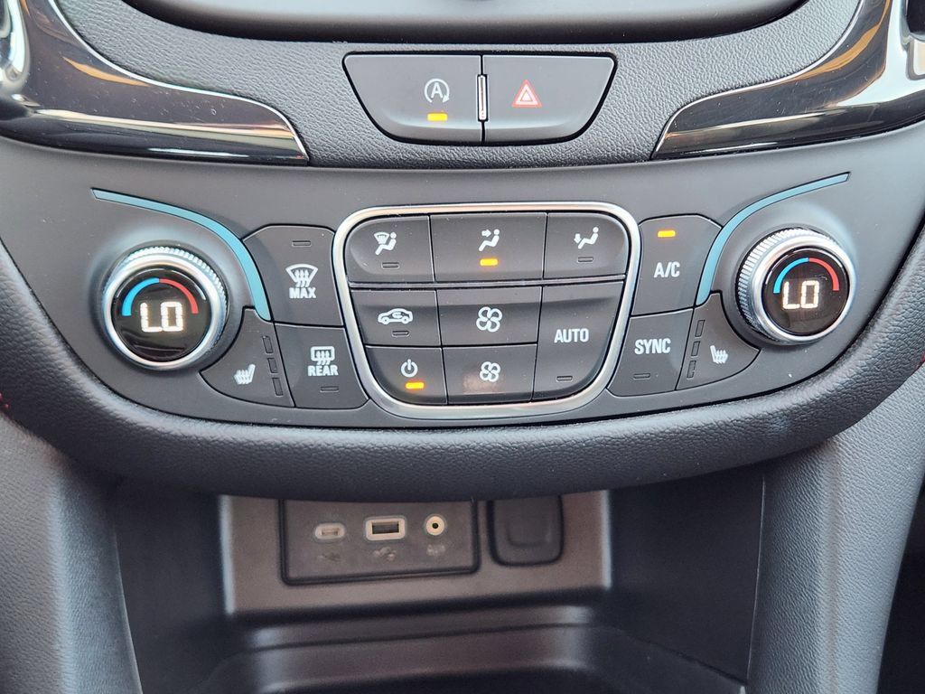 Certified 2023 Chevrolet Equinox RS FWD image 19