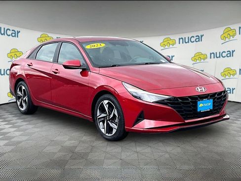 Used 2023 Hyundai Elantra SEL w/ Convenience Package FWD image 1