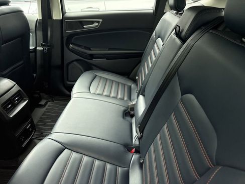 Used 2022 Ford Edge SEL w/ Sport Appearance Package AWD/4WD image 13