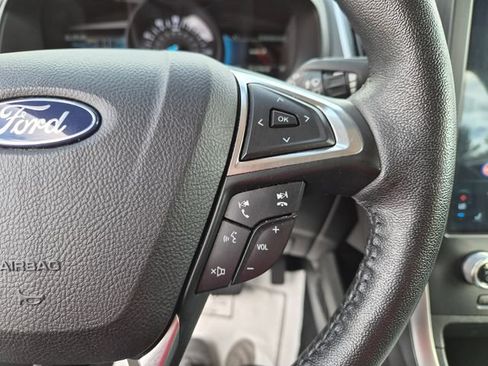Used 2022 Ford Edge SEL AWD/4WD image 21