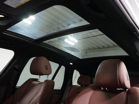 Used 2022 BMW X5 sDrive40i w/ M Sport Package image 33