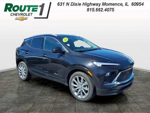 Used 2024 Buick Encore GX Avenir w/ Avenir Technology Package FWD image 4