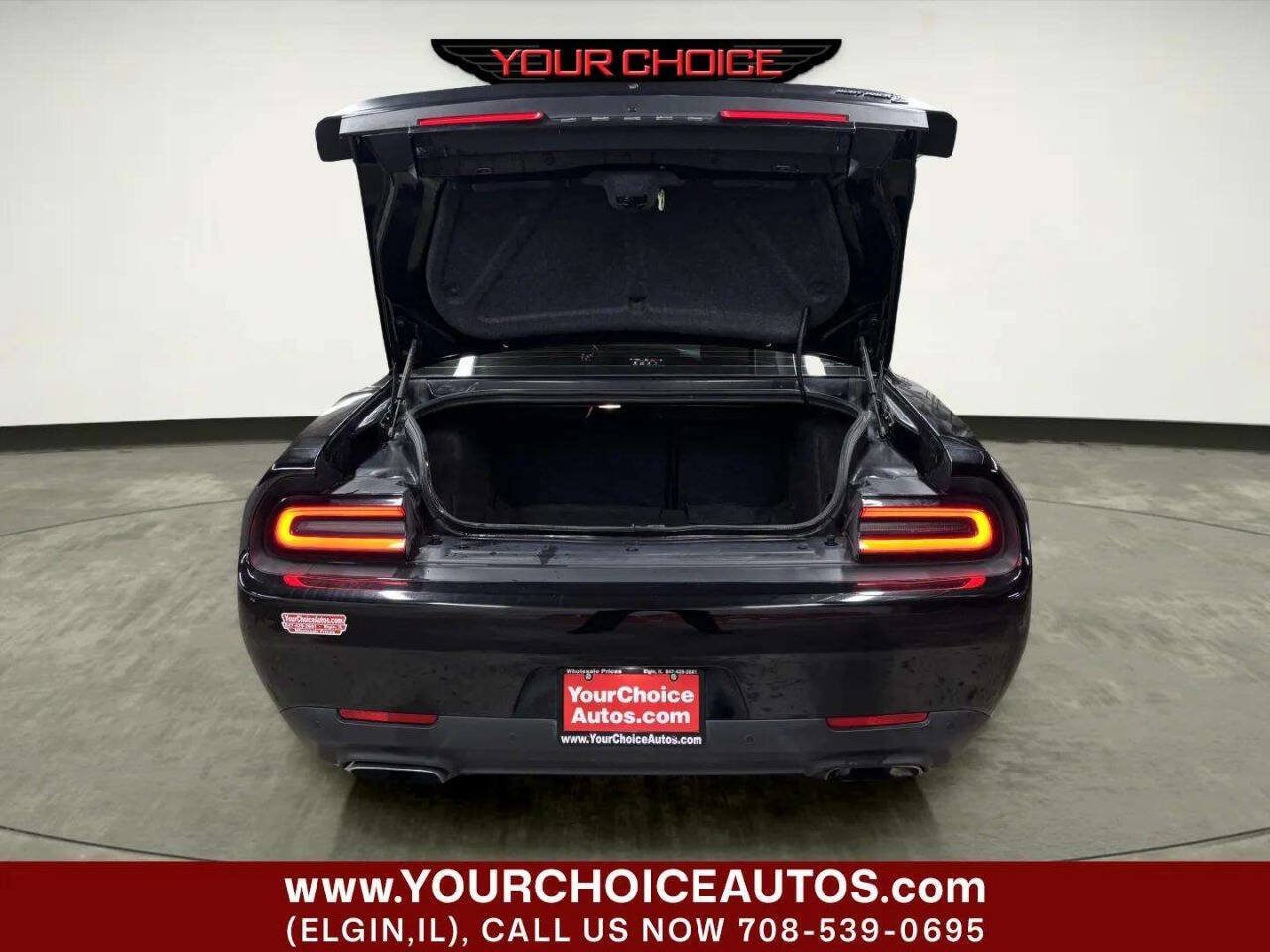Used 2023 Dodge Challenger R/T Scat Pack RWD image 6