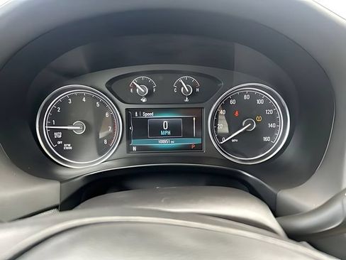 Used 2019 Buick Enclave Essence FWD image 21