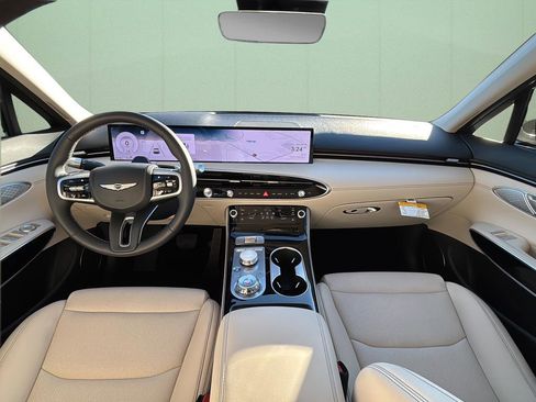 Certified 2026 Genesis GV70 2.5T image 24