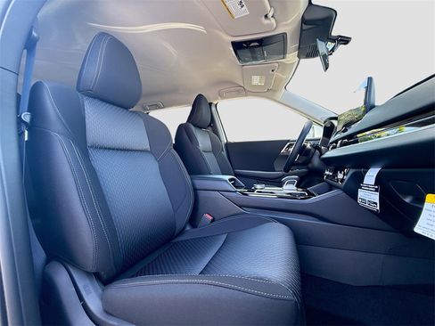 New 2025 Mitsubishi Outlander ES image 29