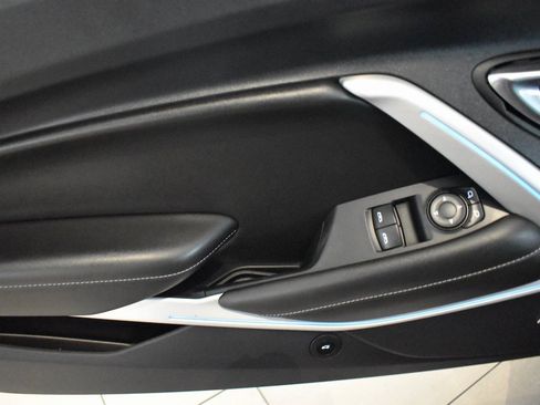 Certified 2023 Chevrolet Camaro SS image 9