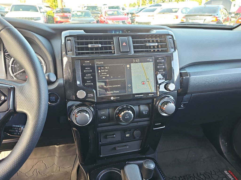 Used 2022 Toyota 4Runner TRD Off-Road Premium AWD/4WD image 28