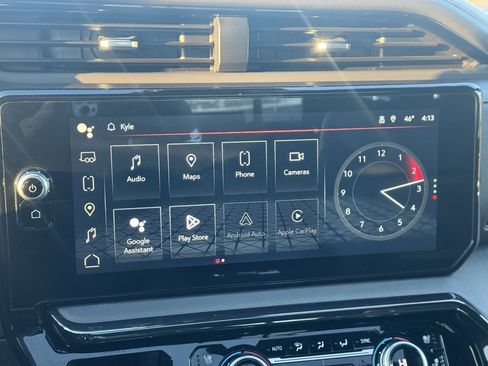 Used 2024 GMC Sierra 2500 AT4 w/ AT4 Premium Plus Package image 18