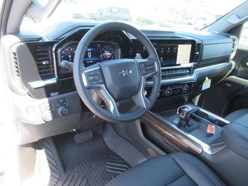 New 2025 Chevrolet Silverado 1500 LT Trail Boss w/ Convenience Package II image 19