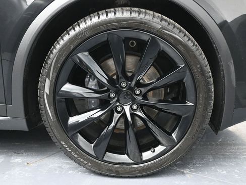 Used 2020 Tesla Model X Long Range image 13