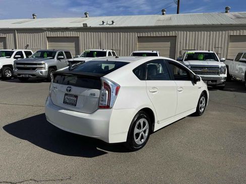 Used 2013 Toyota Prius Two image 11