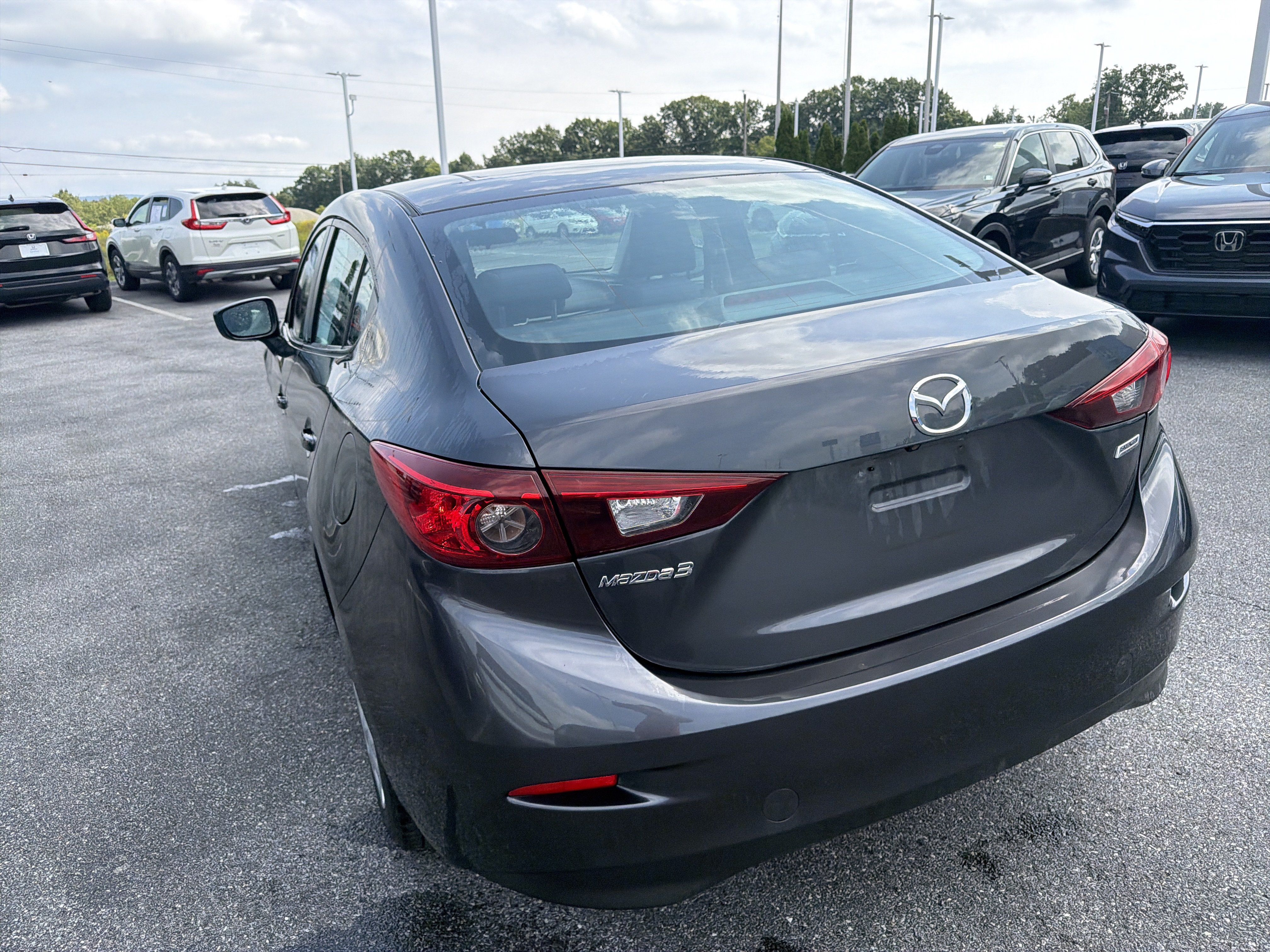 Used 2016 MAZDA MAZDA3 i Sport FWD image 8