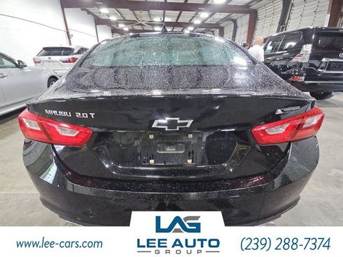 Used 2017 Chevrolet Malibu Premier w/ Premier Sun and Wheel Package FWD image 4