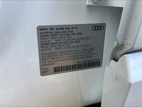 Certified 2025 Audi Q3 2.0T Premium w/ Convenience Package AWD/4WD image 34