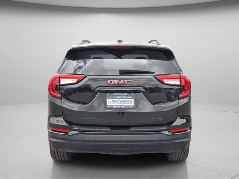 Used 2024 GMC Terrain SLE w/ Elevation Edition AWD/4WD image 18