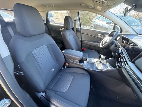 New 2026 Kia Sportage LX FWD image 24