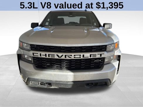 Used 2019 Chevrolet Silverado 1500 Custom w/ Custom Value Package image 3
