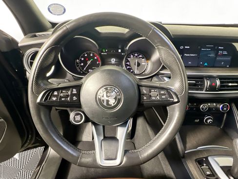 Used 2022 Alfa Romeo Stelvio Ti w/ Active Assist Plus Package image 17
