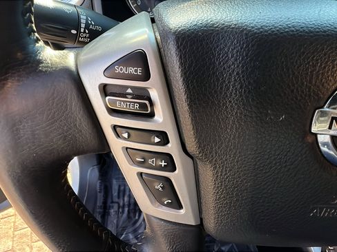 Used 2019 Nissan Titan PRO-4X w/ Pro-4x Convenience Package image 28