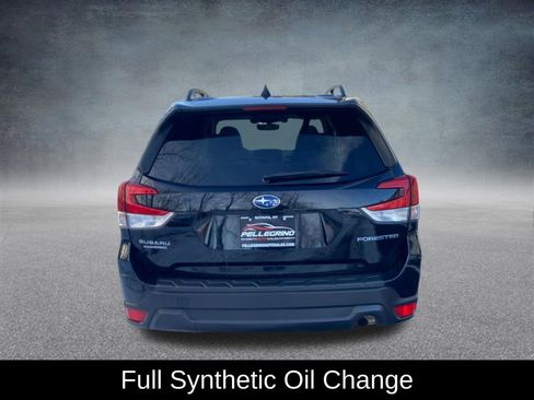 Used 2021 Subaru Forester Premium image 5