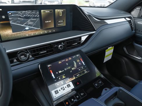 New 2026 INFINITI QX80 4WD w/ Sport Exterior Package image 11