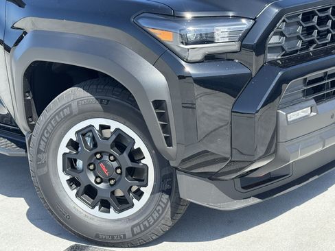 New 2026 Toyota 4Runner TRD Off-Road Premium AWD/4WD image 10