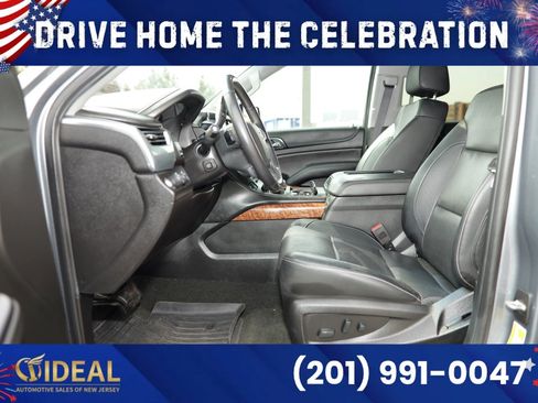 Used 2018 Chevrolet Suburban Premier AWD/4WD image 16